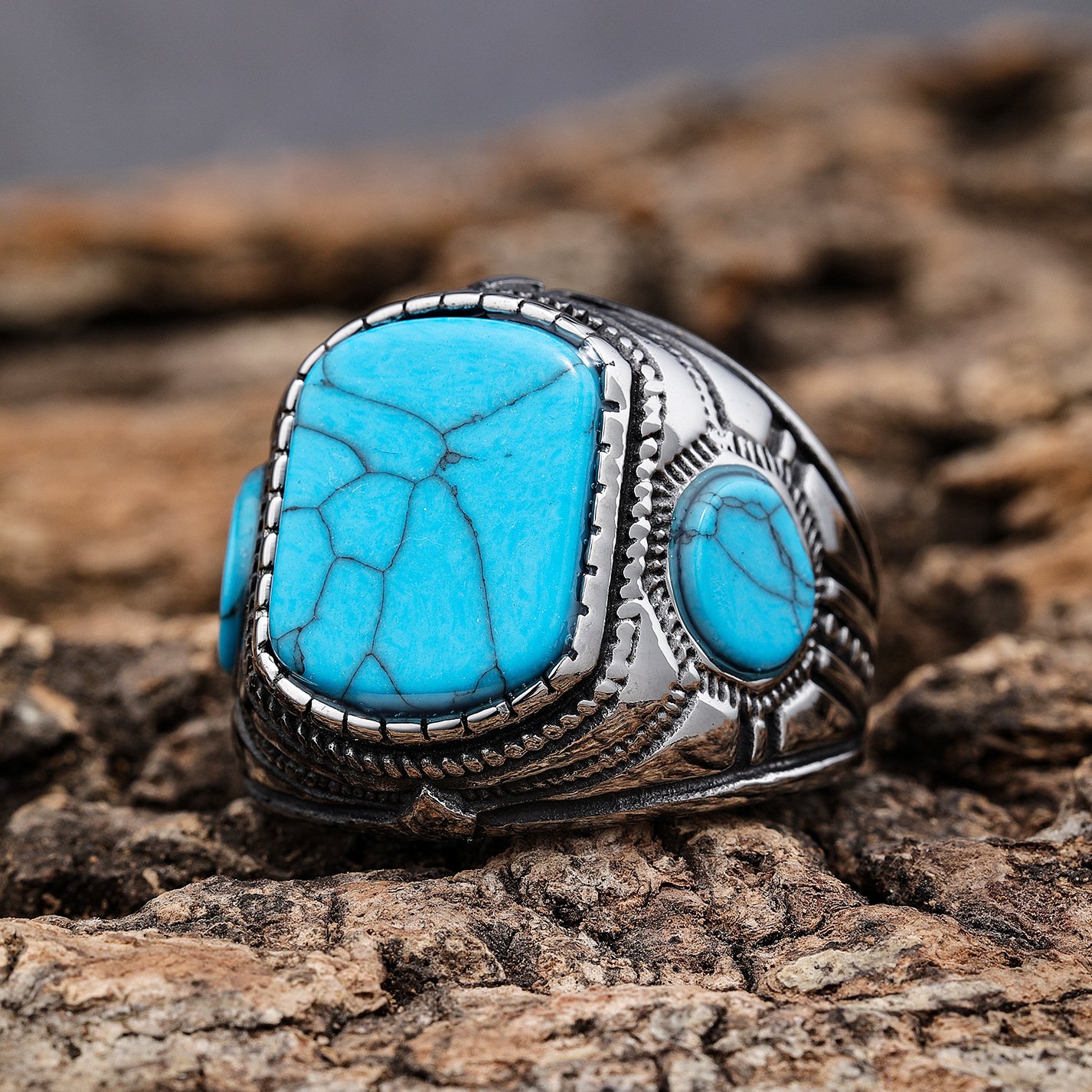 Turquoise three-sided blue ring