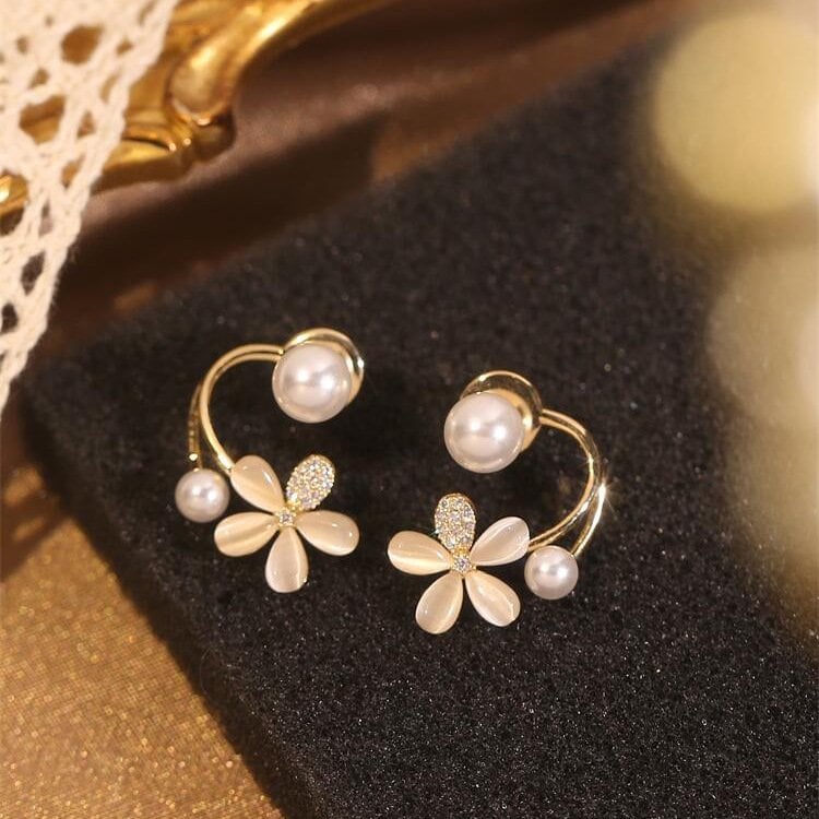 （New Spring)Elegant Flower Stud Earrings