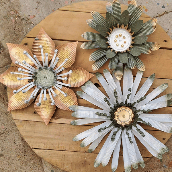 Metal Artitstic Flower Decor